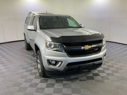 Used 2018 Chevrolet Colorado Z71 AWD/4WD image 3