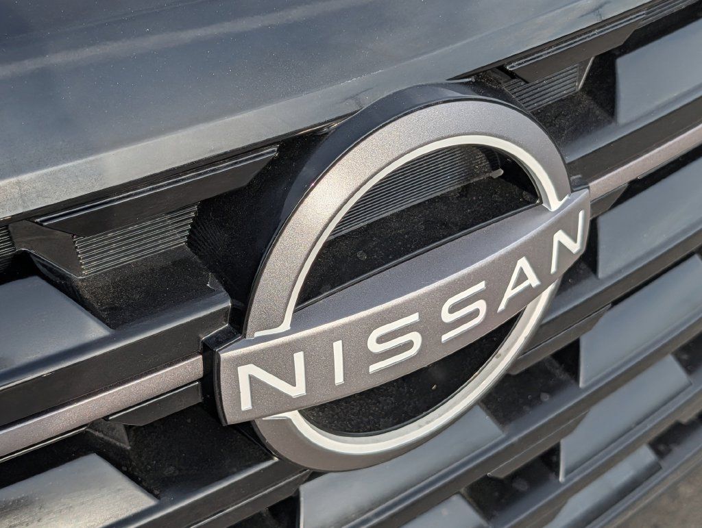 Used 2026 Nissan Pathfinder SV FWD image 34