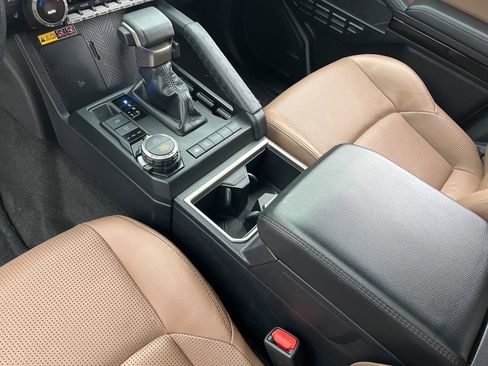 Used 2025 Toyota 4Runner Limited w/ Tow Technology Package image 21