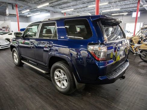 Used 2016 Toyota 4Runner SR5 Premium image 3