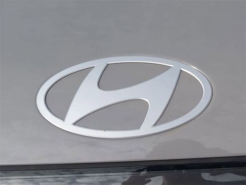 New 2026 Hyundai Ioniq 9 SE image 11
