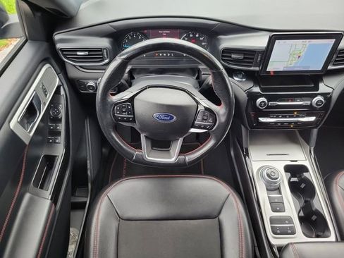 Certified 2022 Ford Explorer ST-Line RWD image 13