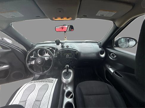 Used 2011 Nissan Juke S AWD/4WD image 24