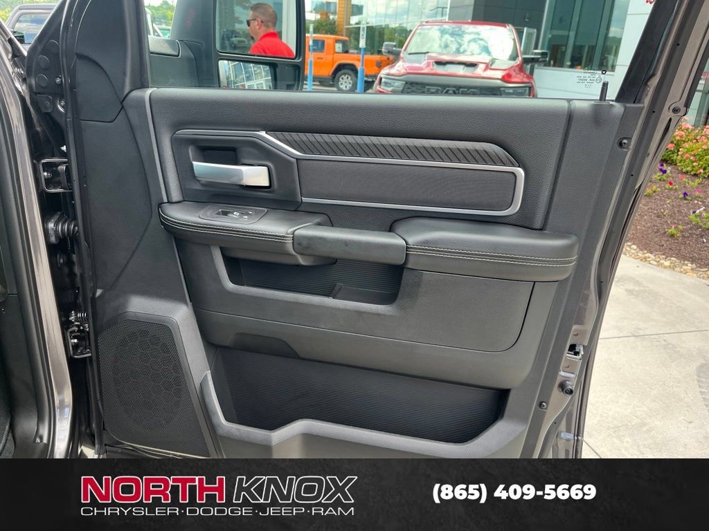 New 2026 RAM 3500 Big Horn AWD/4WD image 30