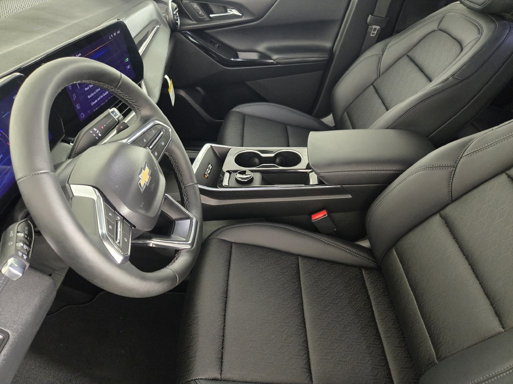 New 2026 Chevrolet Equinox LT w/ Convenience Package II FWD image 15