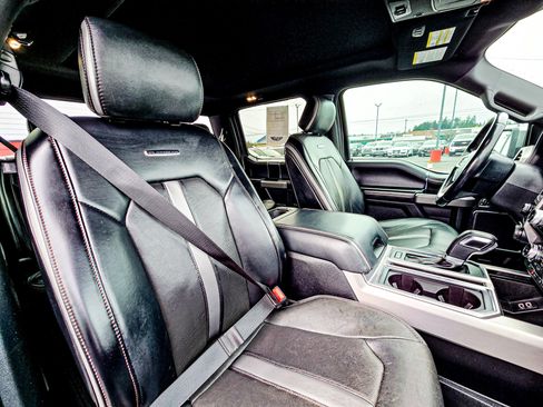 Used 2019 Ford F150 Platinum w/ Equipment Group 701A Luxury image 14