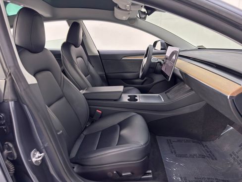 Used 2022 Tesla Model 3 image 16