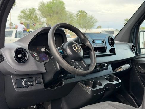 Used 2019 Mercedes-Benz Sprinter 170 image 20