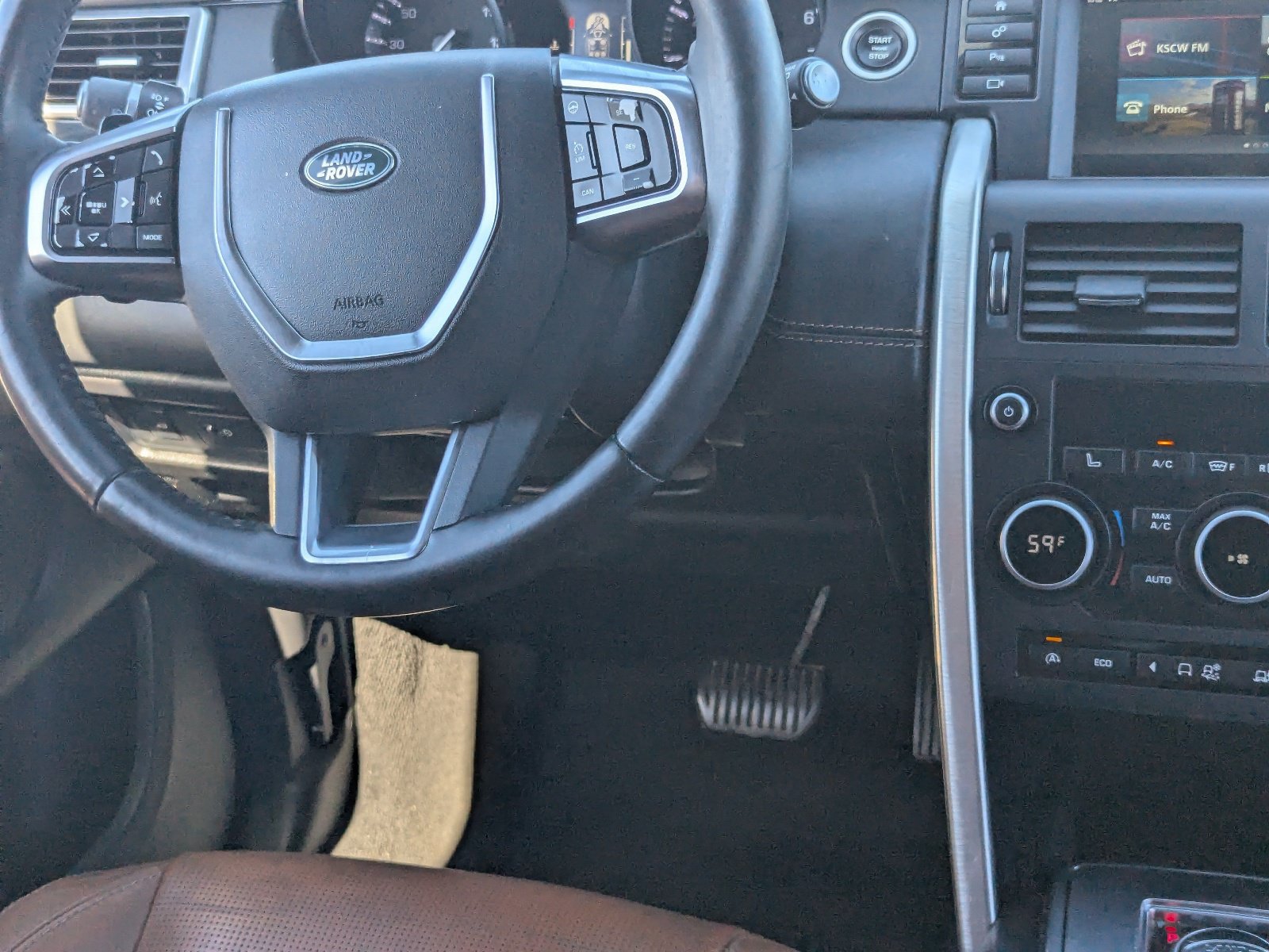 Used 2015 Land Rover Discovery Sport HSE Luxury AWD/4WD image 15