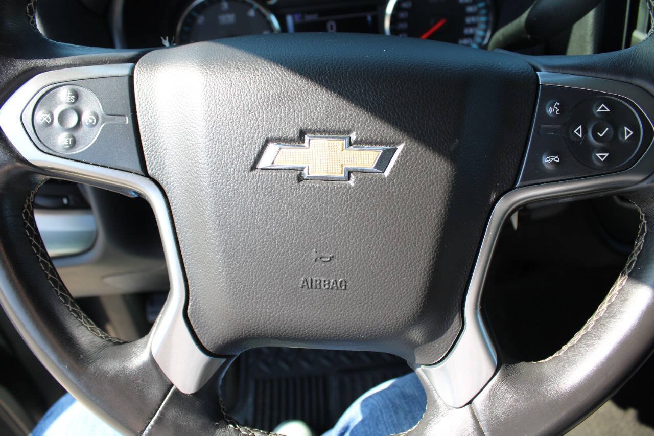 Used 2017 Chevrolet Silverado 1500 LT w/ All Star Edition AWD/4WD image 18