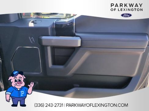 Used 2022 Ford F250 Platinum w/ FX4 Off-Road Package AWD/4WD image 33