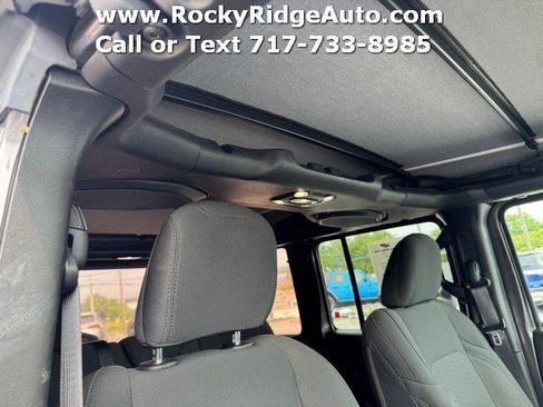 Used 2022 Jeep Wrangler Unlimited Sport AWD/4WD image 10