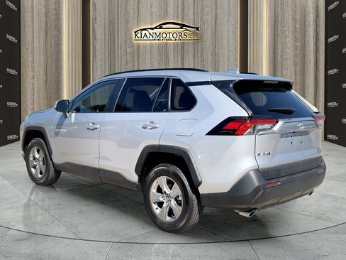Used 2025 Toyota RAV4 XLE image 5