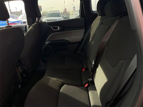 Used 2023 Jeep Compass Sport image 19