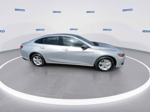 Used 2022 Chevrolet Malibu LT FWD image 9