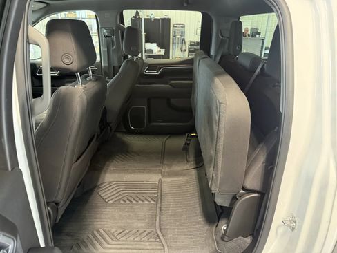 Used 2025 Chevrolet Silverado 1500 LT AWD/4WD image 16