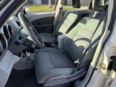 Used 2007 Chrysler PT Cruiser image 10