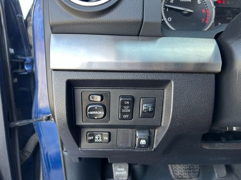 Used 2014 Toyota Tundra SR5 image 25