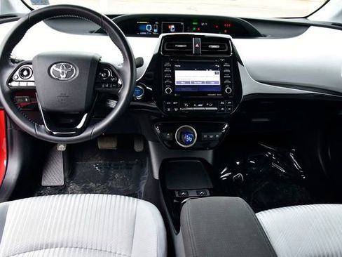 Used 2020 Toyota Prius Prime LE image 14