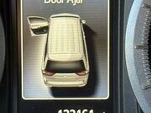 Used 2015 Toyota Sienna XLE Premium image 9