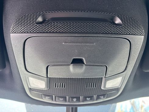 Used 2019 Ford Expedition Max Limited image 16