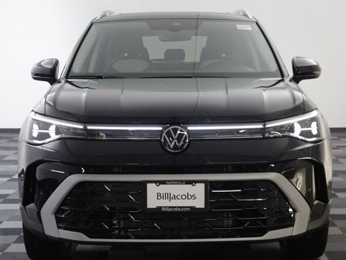 Used 2025 Volkswagen Taos SEL w/ Black Wheel Plus Package AWD/4WD image 22