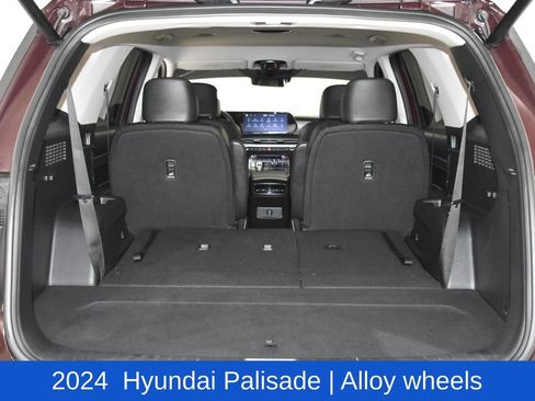 Used 2024 Hyundai Palisade SEL image 31