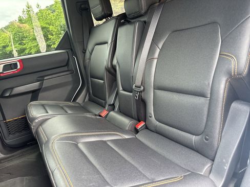 Used 2024 Ford Bronco Badlands AWD/4WD image 24
