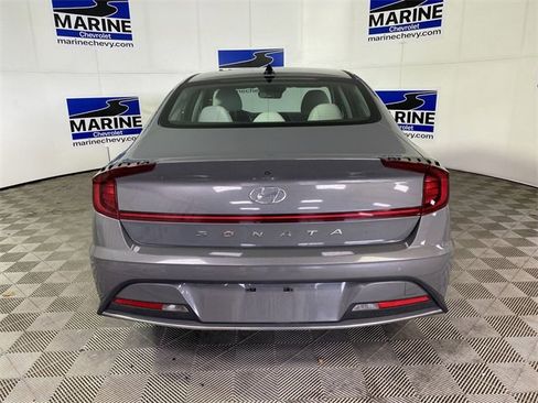 Used 2022 Hyundai Sonata SE w/ Cargo Package image 17