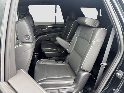 Used 2022 Cadillac Escalade Sport w/ Touring Package AWD/4WD image 13