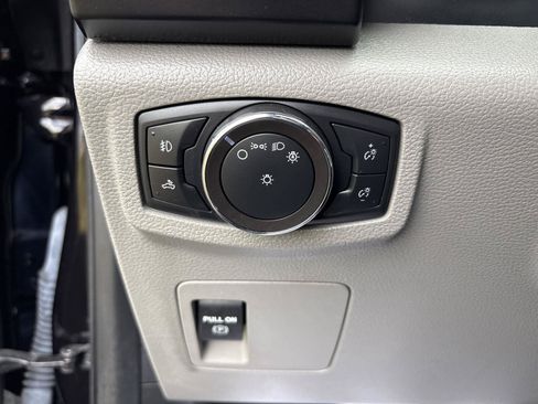 Used 2020 Ford F150 XL w/ Equipment Group 101A Mid AWD/4WD image 17