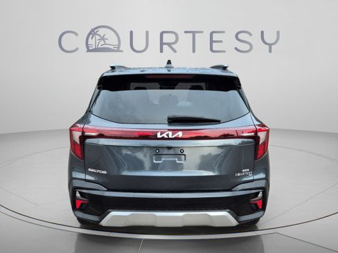 Used 2024 Kia Seltos EX AWD/4WD image 4