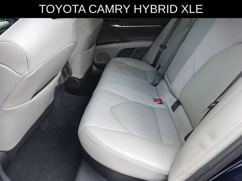 Used 2022 Toyota Camry XLE FWD image 17