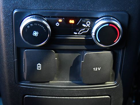 Used 2023 Ford Explorer ST-Line w/ Class IV Trailer Tow Package image 46