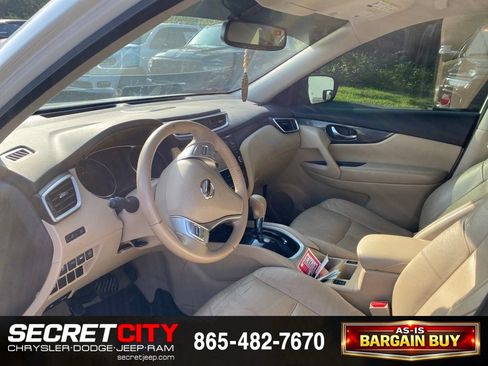 Used 2015 Nissan Rogue SL FWD image 12