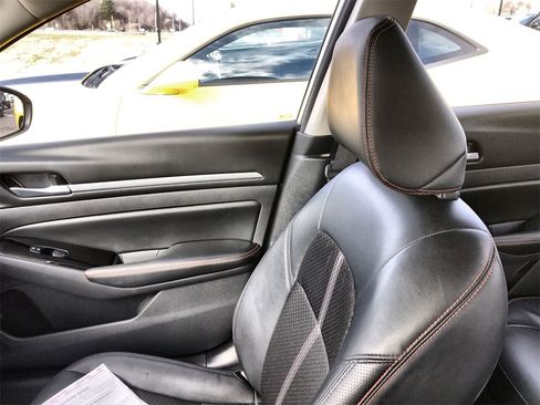 Used 2024 Nissan Altima 2.5 SR image 22