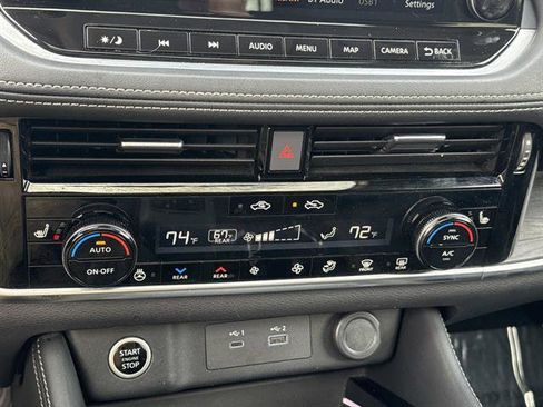 Used 2023 Nissan Rogue Platinum w/ Platinum Premium Package image 22