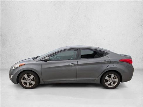 Used 2013 Hyundai Elantra GLS w/ Preferred Pkg FWD image 8
