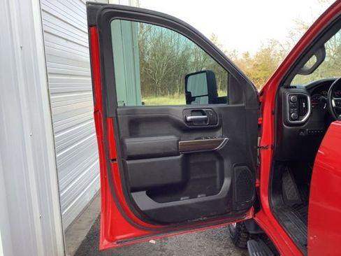 Used 2023 Chevrolet Silverado 2500 LT w/ Convenience Package image 25