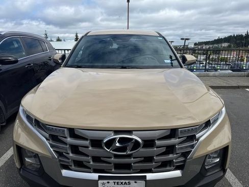 Used 2023 Hyundai Santa Cruz SEL AWD/4WD image 2