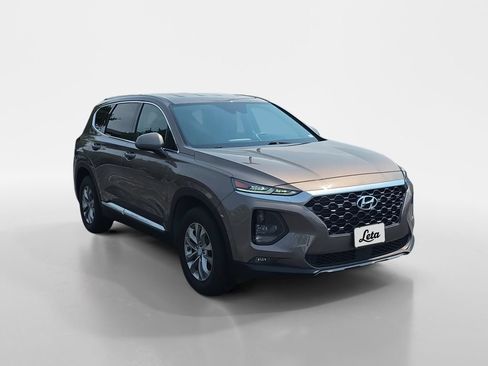 Used 2020 Hyundai Santa Fe SEL FWD image 2