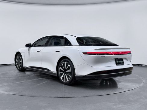Used 2024 Lucid Air Touring AWD/4WD image 2