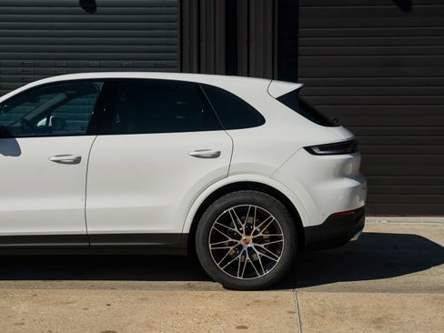 New 2026 Porsche Cayenne image 12