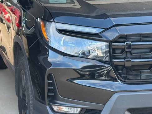 Used 2024 Honda Ridgeline Black Edition image 4