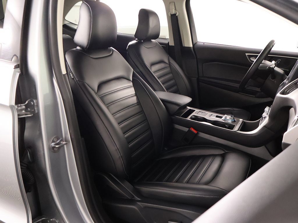 Used 2024 Ford Edge SEL w/ Convenience Package AWD/4WD image 29