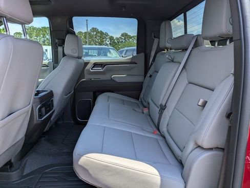 Used 2026 GMC Sierra 1500 SLT w/ SLT Premium Plus Package AWD/4WD image 15