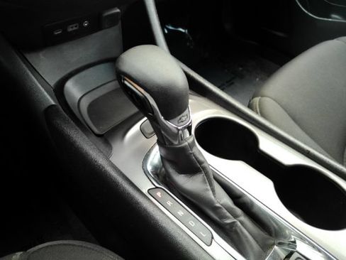 Used 2023 Chevrolet Malibu LS FWD image 43