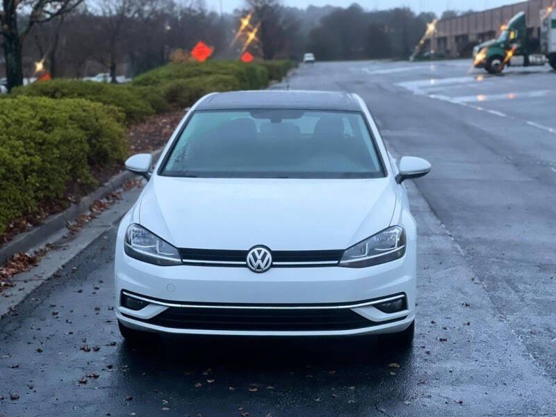 Used 2018 Volkswagen Golf SE FWD image 2