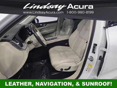 Used 2024 Volvo XC60 B5 Plus image 12