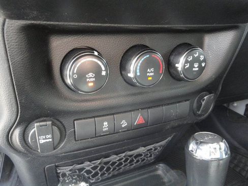 Used 2011 Jeep Wrangler Sport AWD/4WD image 14